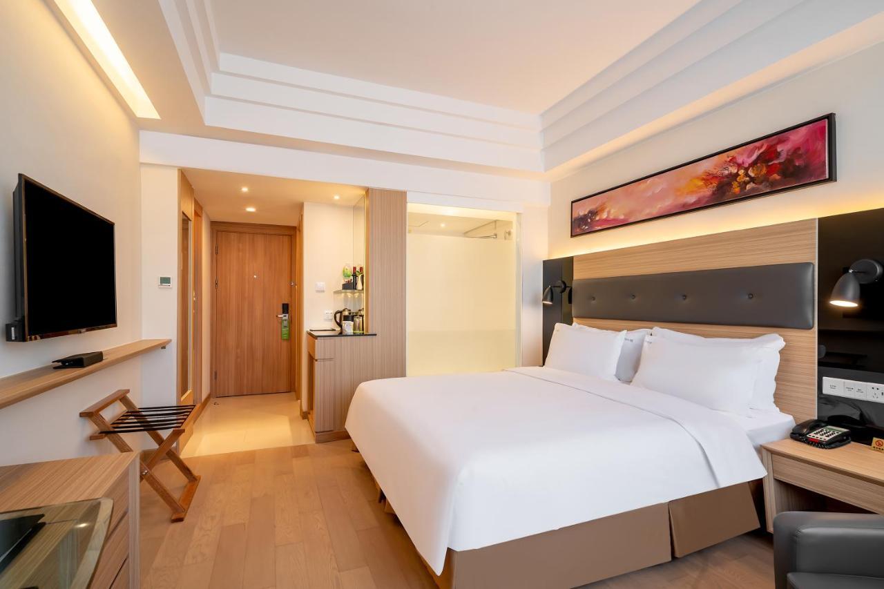 Hongqiao By Ihg Hotel 4*